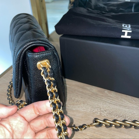 Sold Chanel 21A caviar mini w coin - Picture 6 of 13